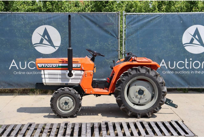 Kubota B1702DT - Traktor: bilde 2 Kubota B1702DT - Traktor: bilde 2