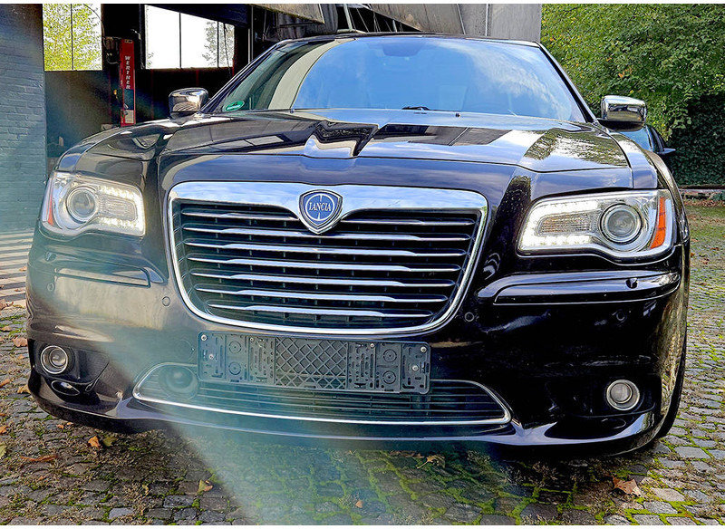 Lancia Thema (II) 3.0 V6 CRD - Sedan: bilde 4 Lancia Thema (II) 3.0 V6 CRD - Sedan: bilde 4