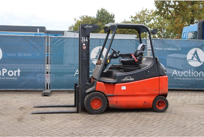 Linde E30/03 - El-truck: bilde 1 Linde E30/03 - El-truck: bilde 1