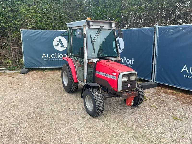 Massey Ferguson 1230 - Traktor: bilde 1 Massey Ferguson 1230 - Traktor: bilde 1