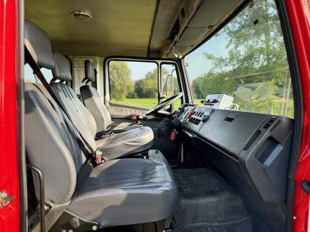 Brannbil Mercedes-Benz 1124: bilde 6 Brannbil Mercedes-Benz 1124: bilde 6