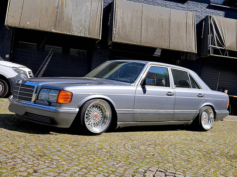 Mercedes-Benz 300-serie 300 SE Lowrider - Personenbil: bilde 1 Mercedes-Benz 300-serie 300 SE Lowrider - Personenbil: bilde 1