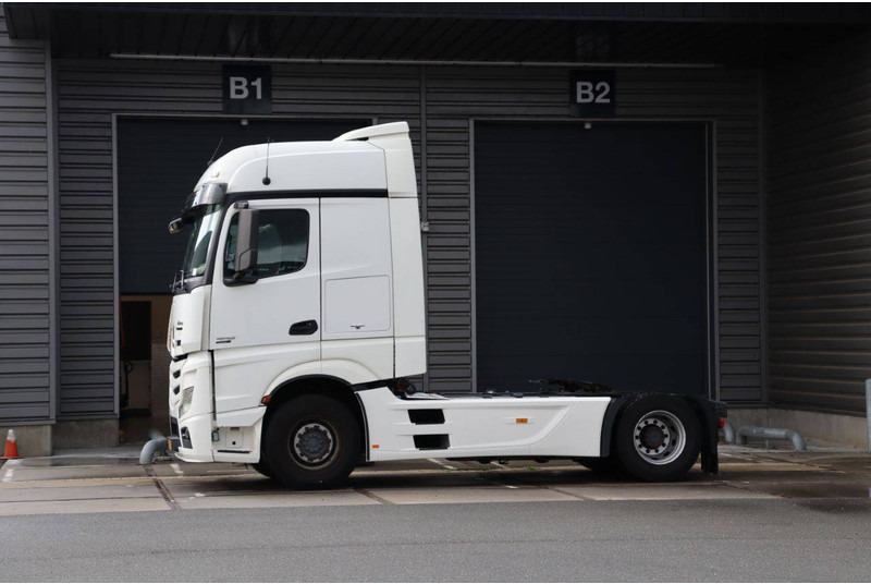 Mercedes-Benz Actros - Chassis lastebil: bilde 1 Mercedes-Benz Actros - Chassis lastebil: bilde 1