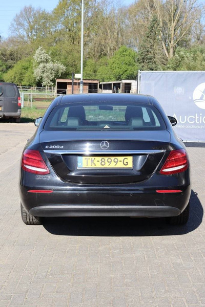 Mercedes-Benz E-Klasse 200 D - Sedan: bilde 4 Mercedes-Benz E-Klasse 200 D - Sedan: bilde 4
