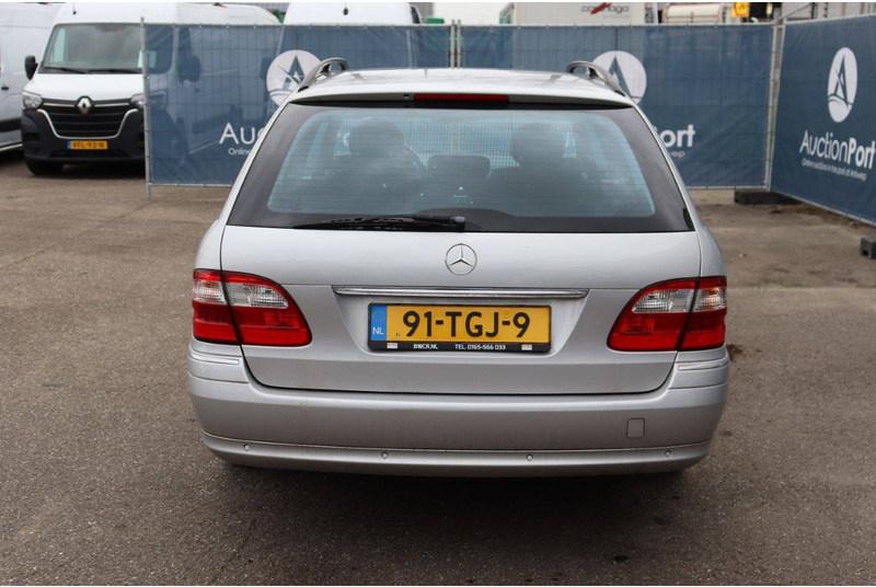 Mercedes-Benz E-Klasse E500 4-MATIC - Personenbil: bilde 5 Mercedes-Benz E-Klasse E500 4-MATIC - Personenbil: bilde 5