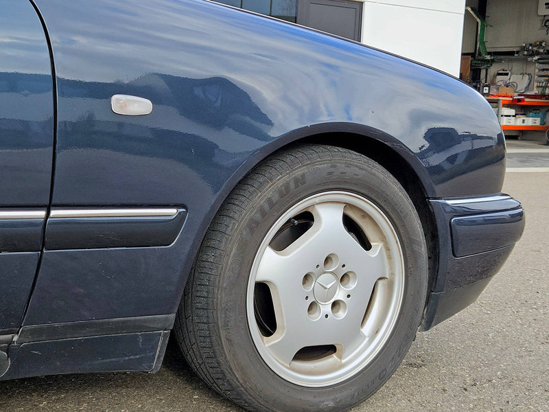 Mercedes-Benz E-Klasse (W210) _ 300 D Automatic - Sedan: bilde 5 Mercedes-Benz E-Klasse (W210) _ 300 D Automatic - Sedan: bilde 5