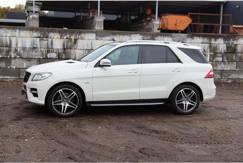 Mercedes-Benz ML350 - Sedan: bilde 1 Mercedes-Benz ML350 - Sedan: bilde 1