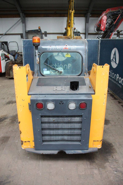 Mustang R135 - Hjullaster: bilde 4 Mustang R135 - Hjullaster: bilde 4