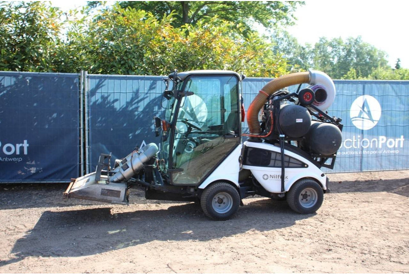 Nilfisk City Ranger 2250 - Feiebil: bilde 1 Nilfisk City Ranger 2250 - Feiebil: bilde 1