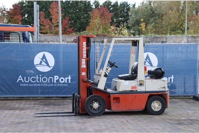 Nissan PH02A25U - Gasstruck: bilde 1 Nissan PH02A25U - Gasstruck: bilde 1
