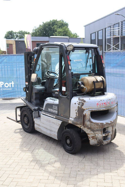 Nissan UD02A25PQ - Gasstruck: bilde 4 Nissan UD02A25PQ - Gasstruck: bilde 4