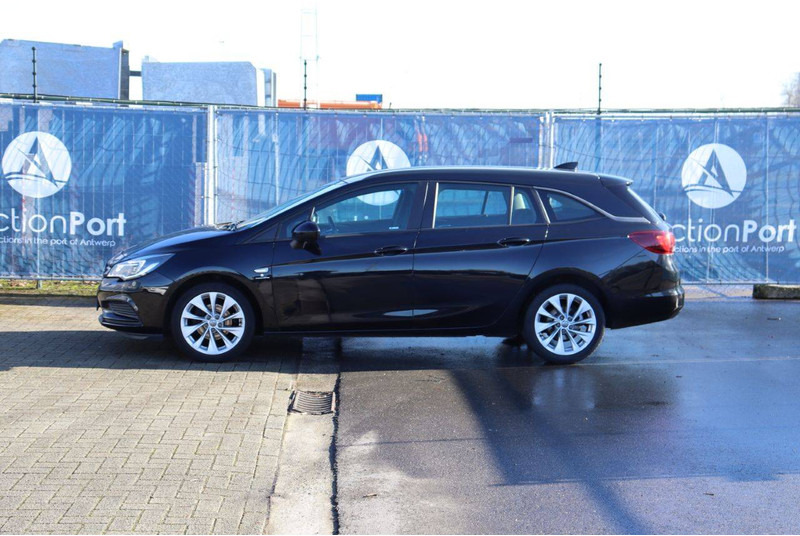 Opel Astra - Sedan: bilde 2 Opel Astra - Sedan: bilde 2