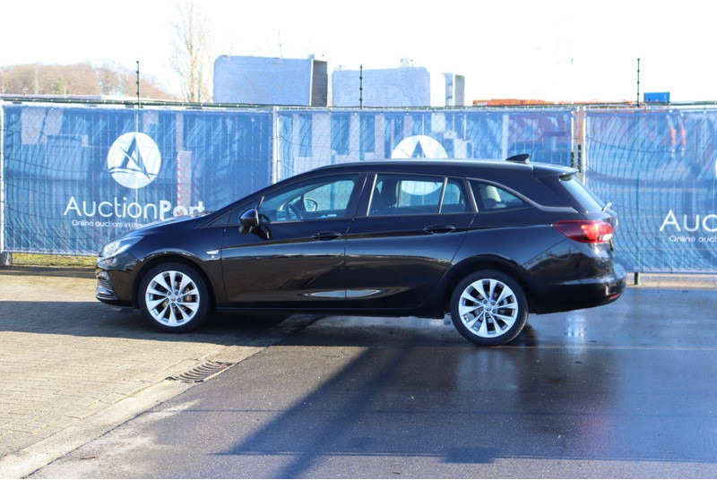 Opel Astra - Sedan: bilde 3 Opel Astra - Sedan: bilde 3