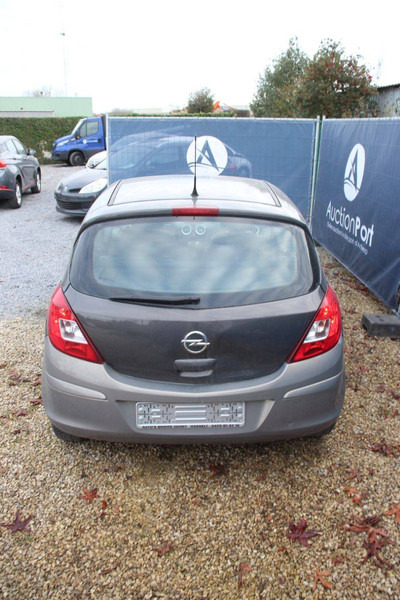Opel Corsa - Sedan: bilde 4 Opel Corsa - Sedan: bilde 4