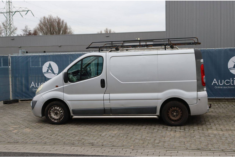 Opel Vivaro 2.0CDTI/66KW-E4 2.7T L1H1 - Kassebil: bilde 3 Opel Vivaro 2.0CDTI/66KW-E4 2.7T L1H1 - Kassebil: bilde 3