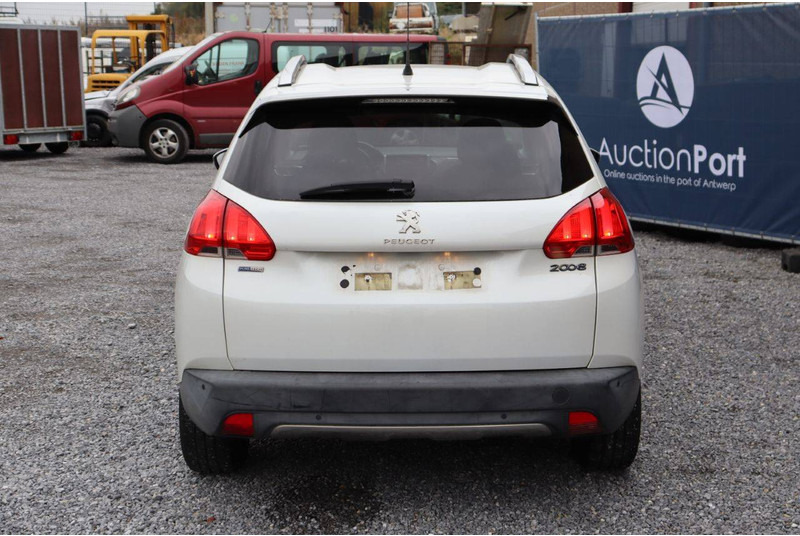 Peugeot 2008 - Sedan: bilde 5 Peugeot 2008 - Sedan: bilde 5