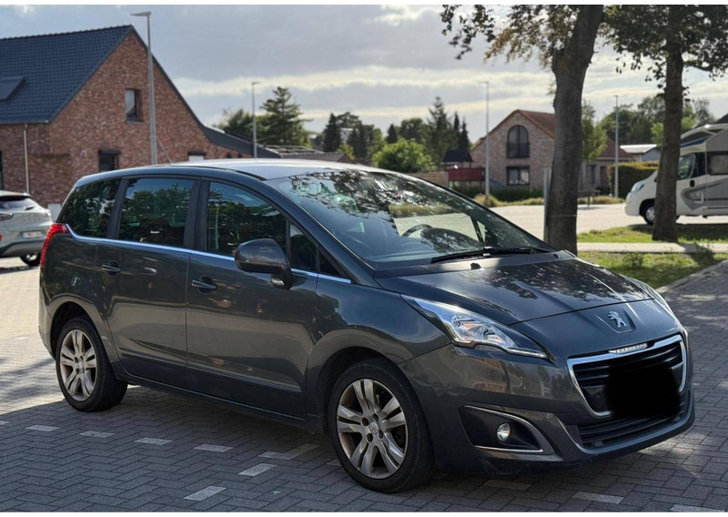 Peugeot 5008 (I - phase 2) 2.0 HDi - Sedan: bilde 4 Peugeot 5008 (I - phase 2) 2.0 HDi - Sedan: bilde 4