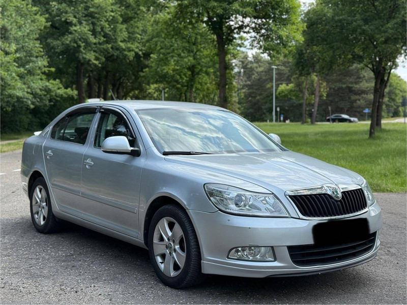 Škoda Octavia 1.6 TDI - Sedan: bilde 3 Škoda Octavia 1.6 TDI - Sedan: bilde 3