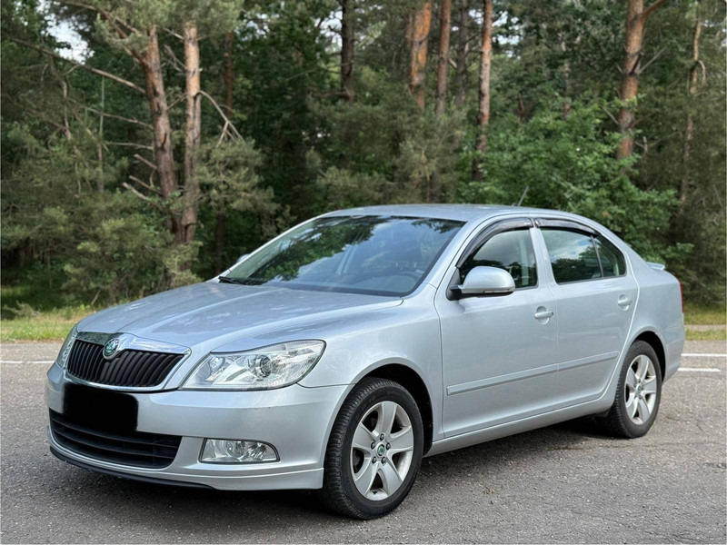 Škoda Octavia 1.6 TDI - Sedan: bilde 1 Škoda Octavia 1.6 TDI - Sedan: bilde 1