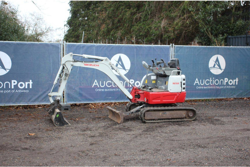 Takeuchi TB215R - Minigraver: bilde 1 Takeuchi TB215R - Minigraver: bilde 1