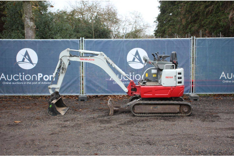 Takeuchi TB215R - Minigraver: bilde 2 Takeuchi TB215R - Minigraver: bilde 2