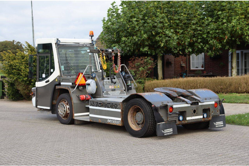 Terberg DT183 Mega - Terminaltraktor: bilde 4 Terberg DT183 Mega - Terminaltraktor: bilde 4