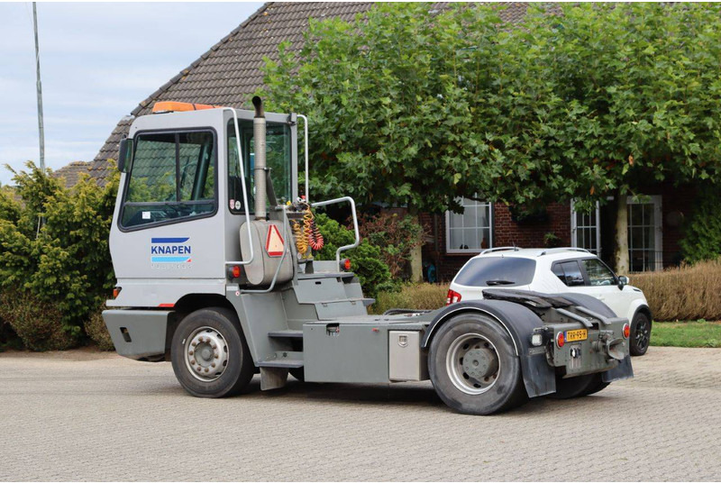 Terberg YT182 - Terminaltraktor: bilde 3 Terberg YT182 - Terminaltraktor: bilde 3