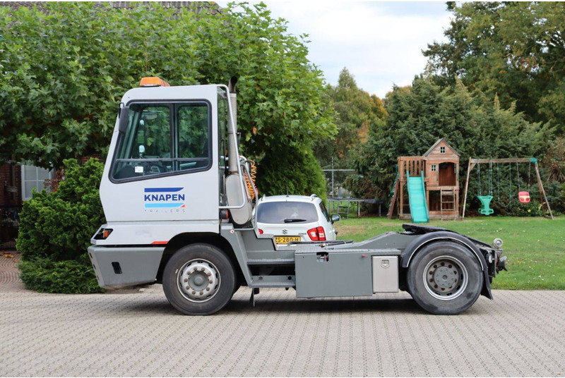 Terberg YT182 - Terminaltraktor: bilde 2 Terberg YT182 - Terminaltraktor: bilde 2