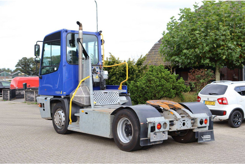 Terberg YT223 - Terminaltraktor: bilde 4 Terberg YT223 - Terminaltraktor: bilde 4