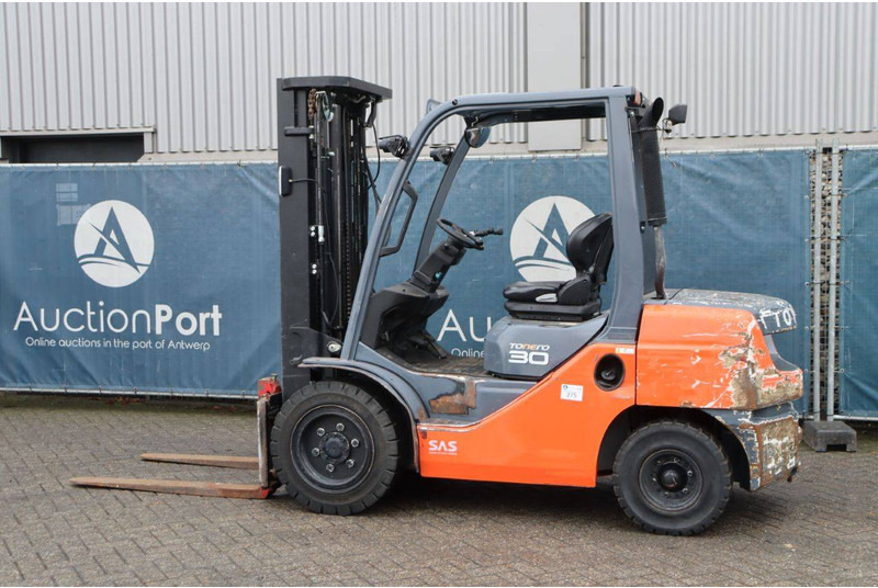 Toyota 02-8FDF30 - Dieseltruck: bilde 3 Toyota 02-8FDF30 - Dieseltruck: bilde 3