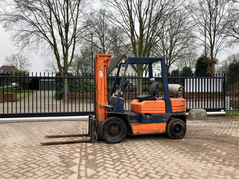 Toyota 42-5FGF 25 - Gasstruck: bilde 2 Toyota 42-5FGF 25 - Gasstruck: bilde 2