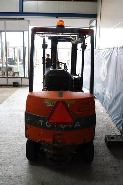Toyota 7FBMF30 - El-truck: bilde 4 Toyota 7FBMF30 - El-truck: bilde 4