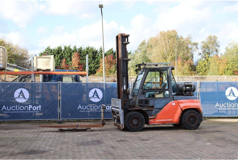 Toyota 8FG70N - Gasstruck: bilde 1 Toyota 8FG70N - Gasstruck: bilde 1