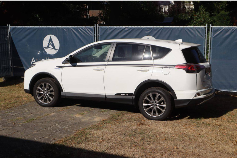 Toyota RAV4 - SUV: bilde 3 Toyota RAV4 - SUV: bilde 3