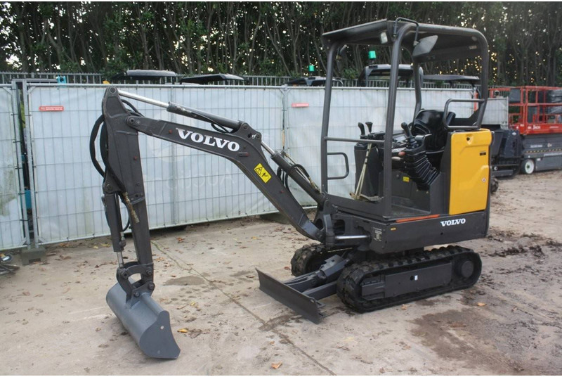Volvo EC15E - Minigraver: bilde 1 Volvo EC15E - Minigraver: bilde 1