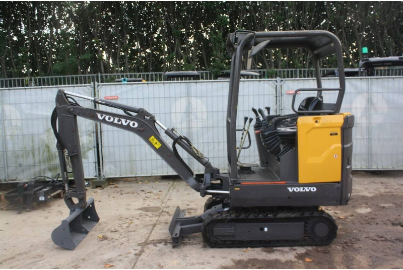 Volvo EC15E - Minigraver: bilde 2 Volvo EC15E - Minigraver: bilde 2