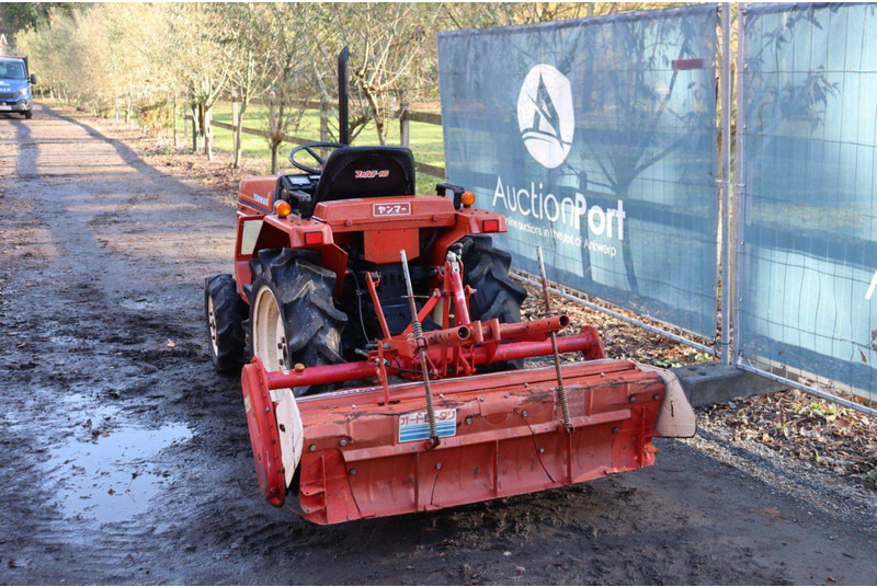 Yanmar F16D - Traktor: bilde 4 Yanmar F16D - Traktor: bilde 4