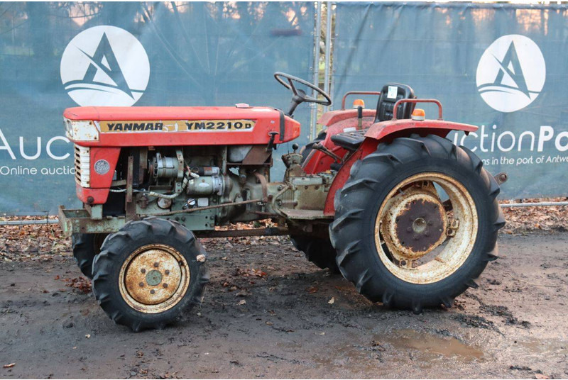 Yanmar YM2210d - Traktor: bilde 1 Yanmar YM2210d - Traktor: bilde 1