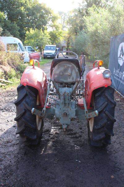 Yanmar YM2500 - Traktor: bilde 4 Yanmar YM2500 - Traktor: bilde 4