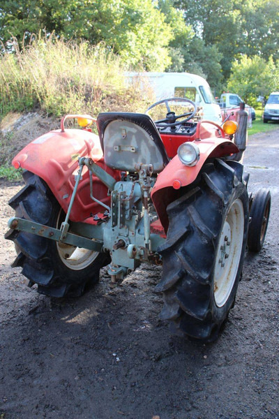 Yanmar YM2500 - Traktor: bilde 5 Yanmar YM2500 - Traktor: bilde 5