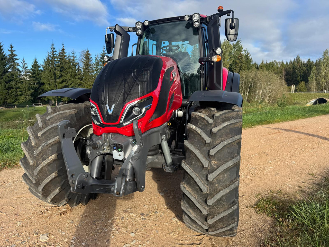 Valtra T255 - Traktor: bilde 4 Valtra T255 - Traktor: bilde 4