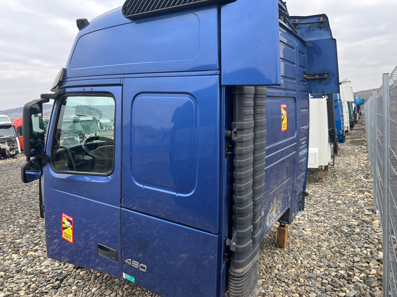 CABINA VOLVO FH13 GLOBETROTTER L2H2 - Førerhus for Lastebil: bilde 5 CABINA VOLVO FH13 GLOBETROTTER L2H2 - Førerhus for Lastebil: bilde 5