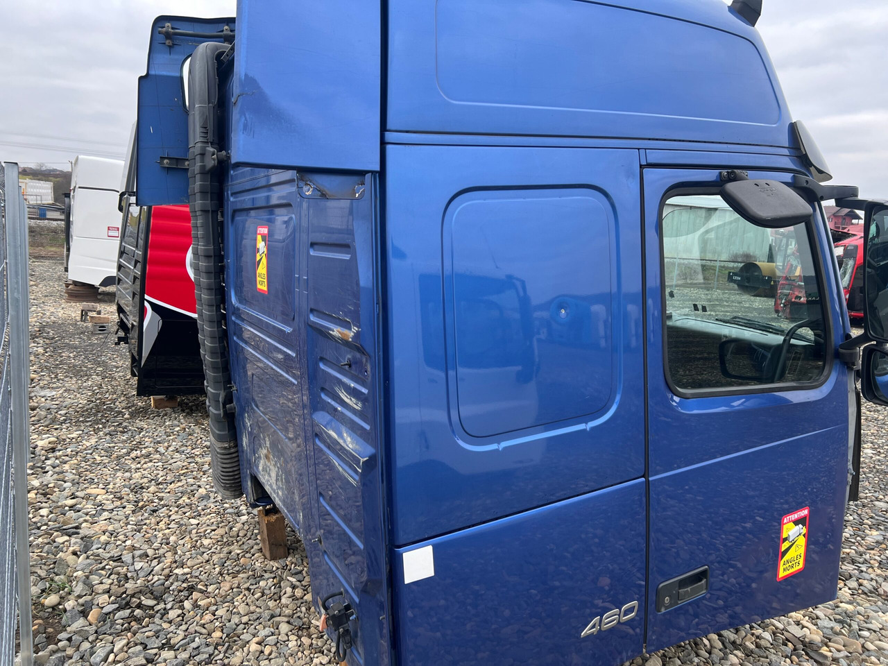 CABINA VOLVO FH13 GLOBETROTTER L2H2 - Førerhus for Lastebil: bilde 4 CABINA VOLVO FH13 GLOBETROTTER L2H2 - Førerhus for Lastebil: bilde 4