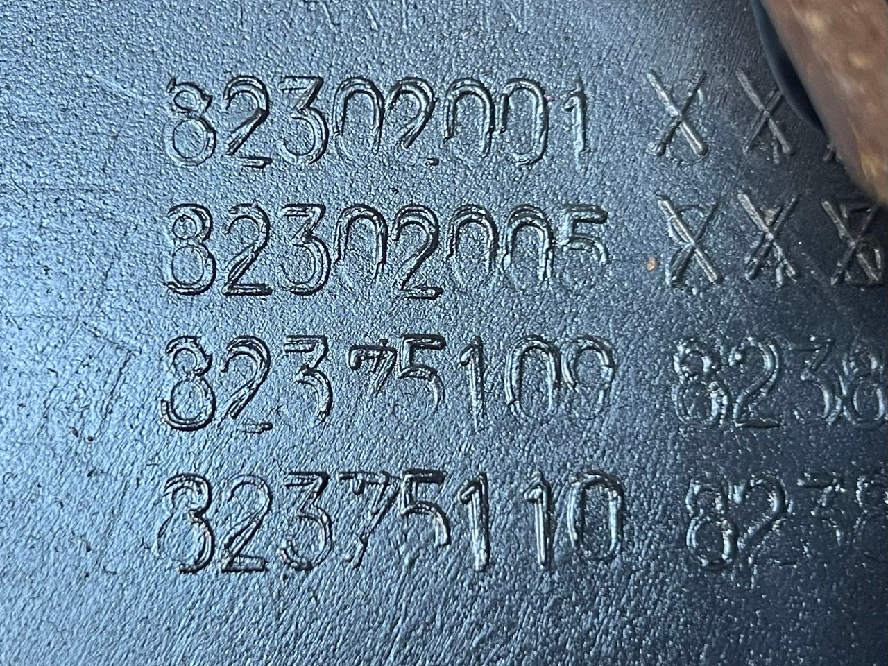 PARABICICLIST STANGA RENAULT T 82302001, 82302005, 82375109, 82375110, 21234571 - Karosseri og eksteriør for Lastebil: bilde 3 PARABICICLIST STANGA RENAULT T 82302001, 82302005, 82375109, 82375110, 21234571 - Karosseri og eksteriør for Lastebil: bilde 3