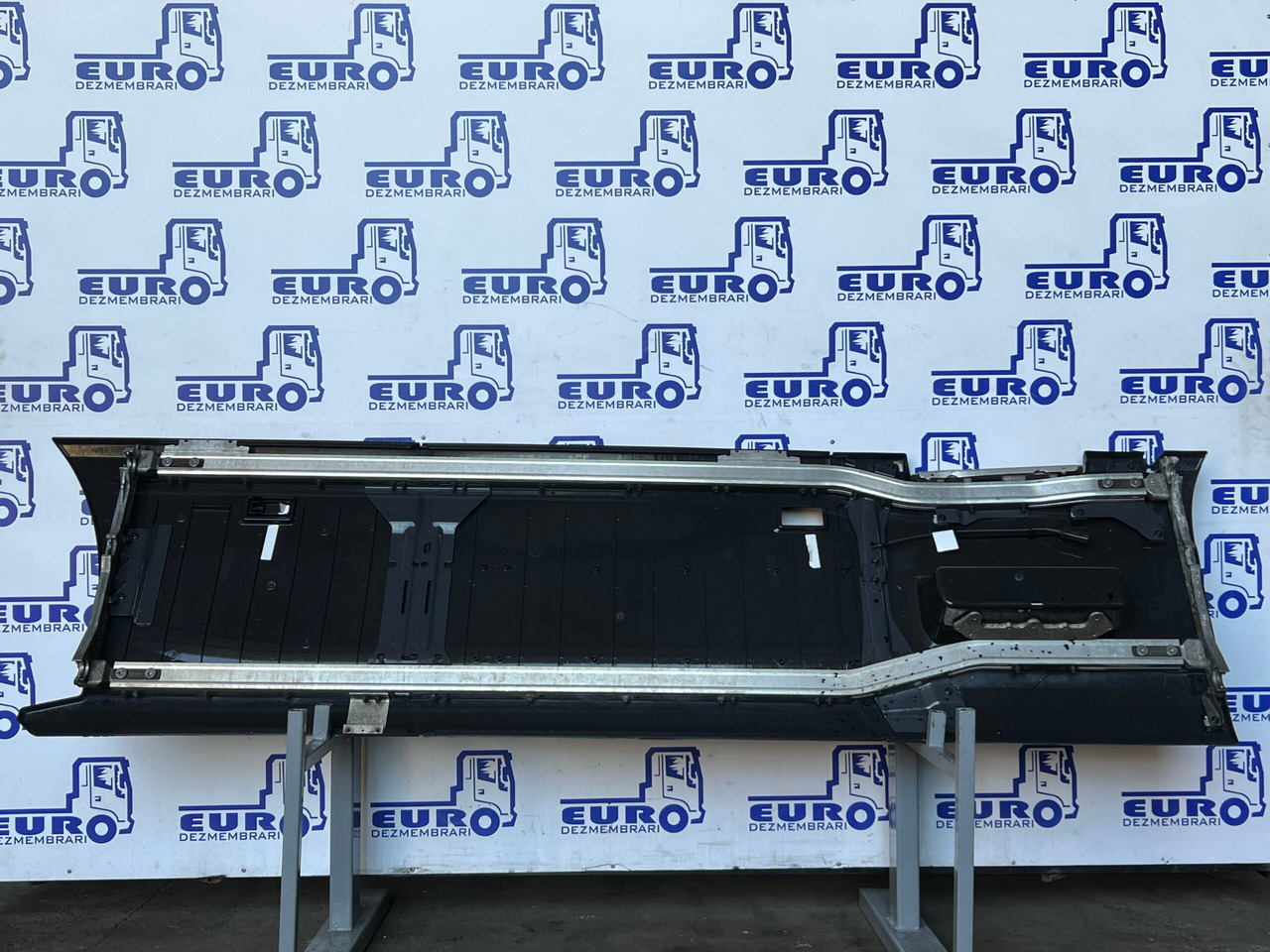 PARABICICLIST STANGA SCANIA SUPER 2337981, 2623617, 2891581, 2610852, 2833154, 2833153, 2591143 - Karosseri og eksteriør for Lastebil: bilde 2 PARABICICLIST STANGA SCANIA SUPER 2337981, 2623617, 2891581, 2610852, 2833154, 2833153, 2591143 - Karosseri og eksteriør for Lastebil: bilde 2