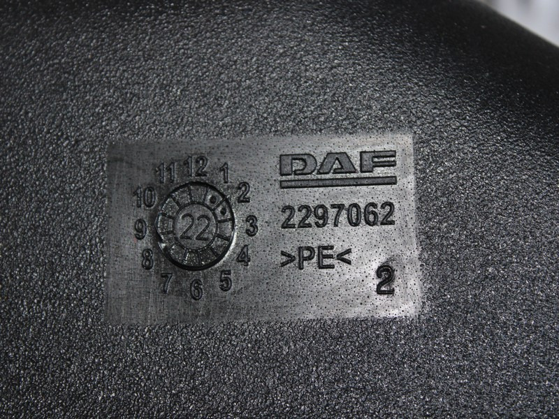 REZERVOR ADBLUE DAF XF XG 2297062 - AdBlue tank for Lastebil: bilde 3 REZERVOR ADBLUE DAF XF XG 2297062 - AdBlue tank for Lastebil: bilde 3