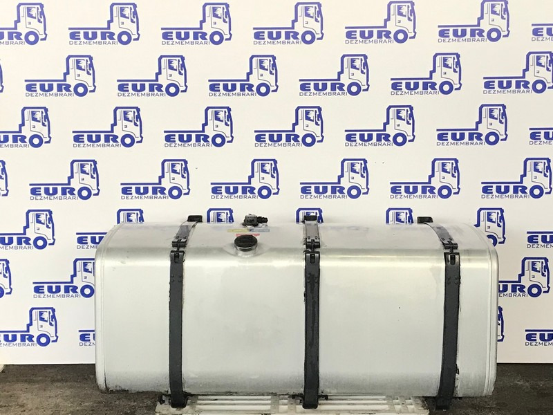 REZERVOR COMBUSTIBIL SCANIA L=165CM l=72CM H=70CM 1517309, 1871192 - Drivstofftank for Lastebil: bilde 1 REZERVOR COMBUSTIBIL SCANIA L=165CM l=72CM H=70CM 1517309, 1871192 - Drivstofftank for Lastebil: bilde 1
