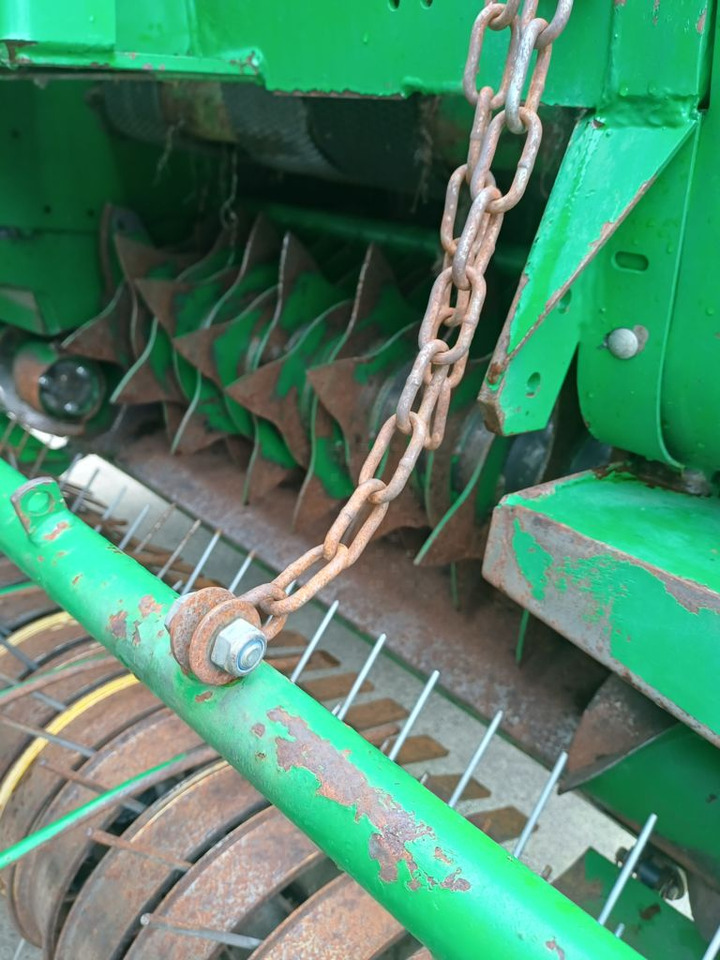 John Deere 592 ROTOFLOW - Rundballepresse: bilde 3 John Deere 592 ROTOFLOW - Rundballepresse: bilde 3