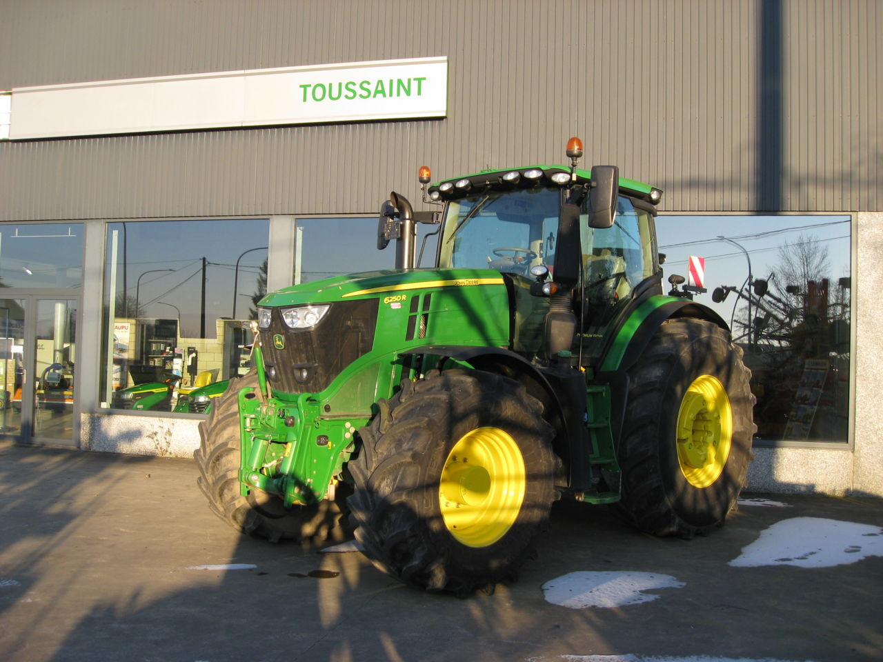 John Deere 6250R - Traktor: bilde 4 John Deere 6250R - Traktor: bilde 4