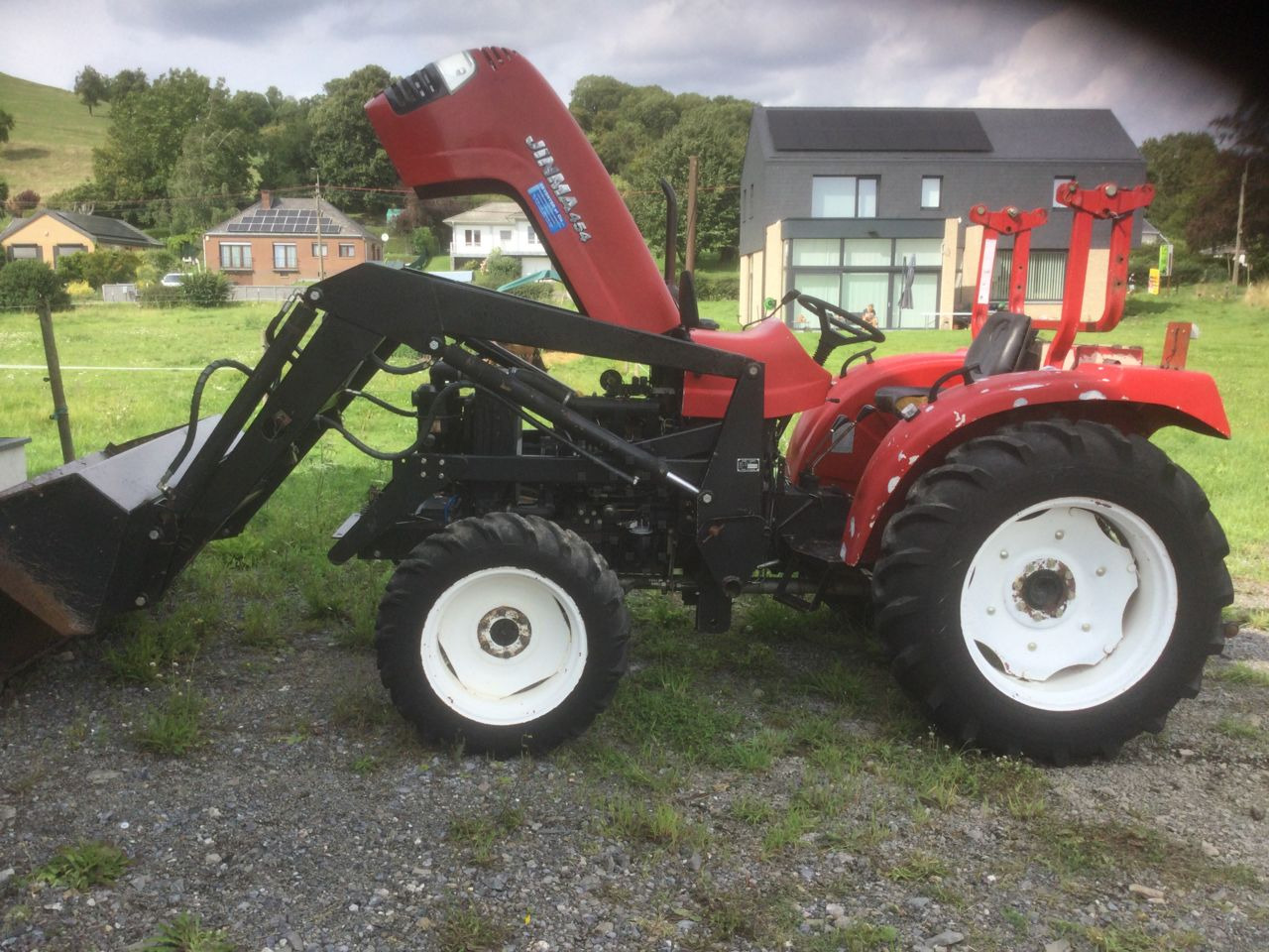 Jinma 454 - Traktor: bilde 1 Jinma 454 - Traktor: bilde 1